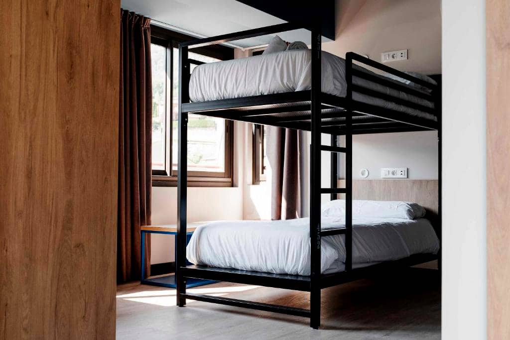 Font Hostel bunk bed