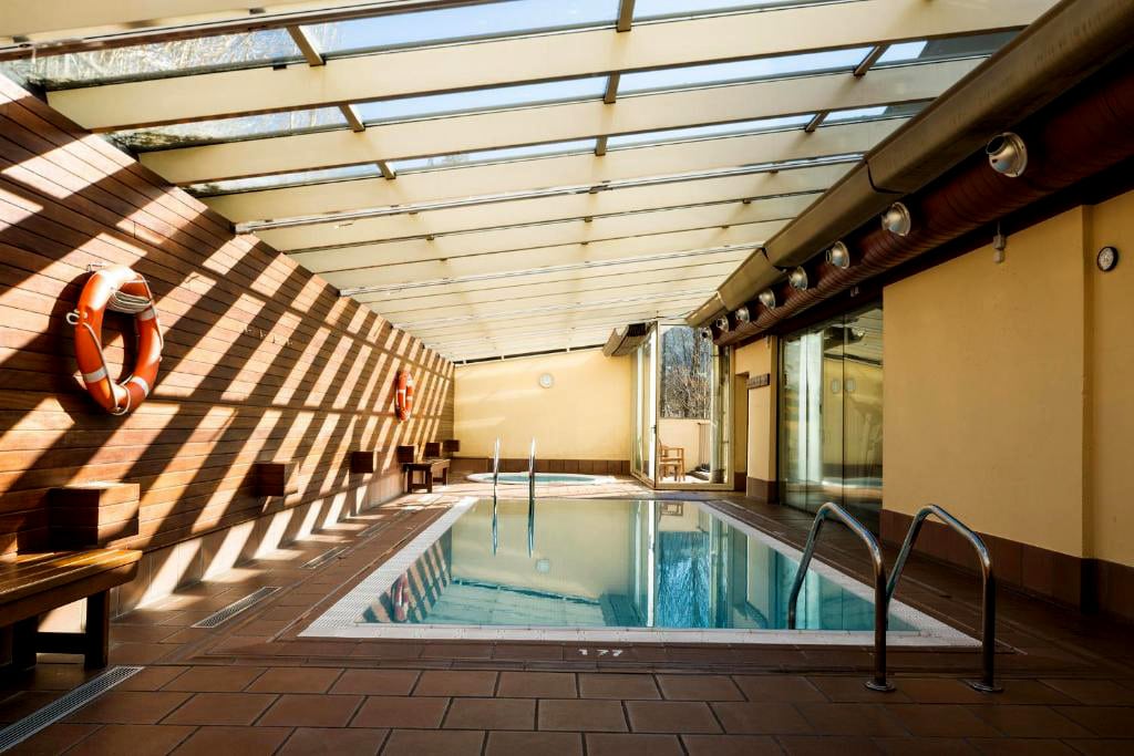 Hotel Màgic indoor pool