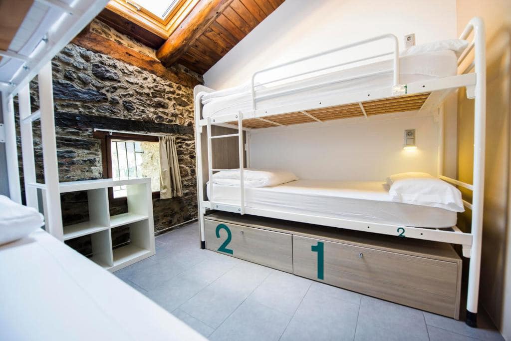 Mountain Hostel Tarter bunk beds